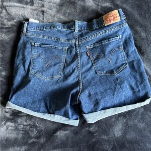Levi classic shorts medium length